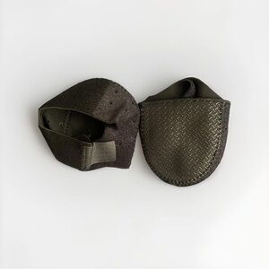 New 1 Pair FootCare Soft Heel Cups for Heel Pain Relief Black